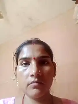 Snapshot of Seema_ji12 chatting on 12-15-25, 05:34 Seema ji12 online show from 12-15-25, 05:34