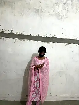 Sunita-collage online show from 11-08-25, 09:09