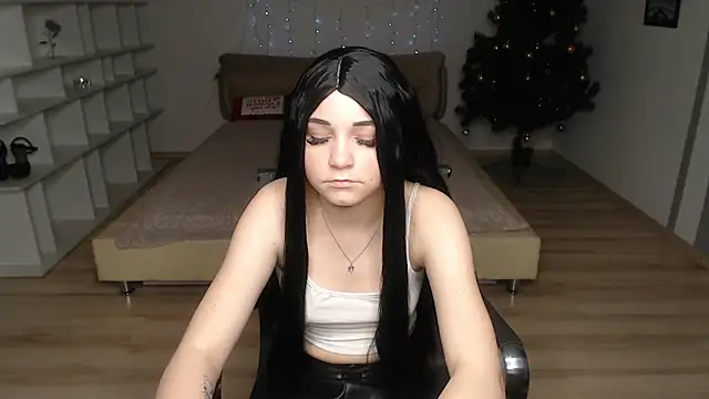 Snapshot of DianaOlsens chatting on 01-08-26, 01:02 DianaOlsens online show from 01-08-26, 01:02