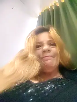 karlaanqui1 online show from 01-12-26, 01:16