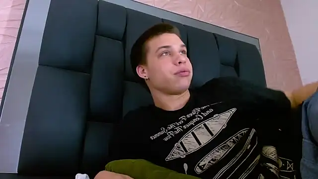 Liam York  online show from 12-14-25, 08:02