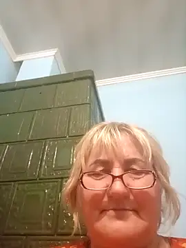 Snapshot of MilaTamila456 chatting on 11-15-25, 04:03 MilaTamila456 online show from 11-15-25, 04:03