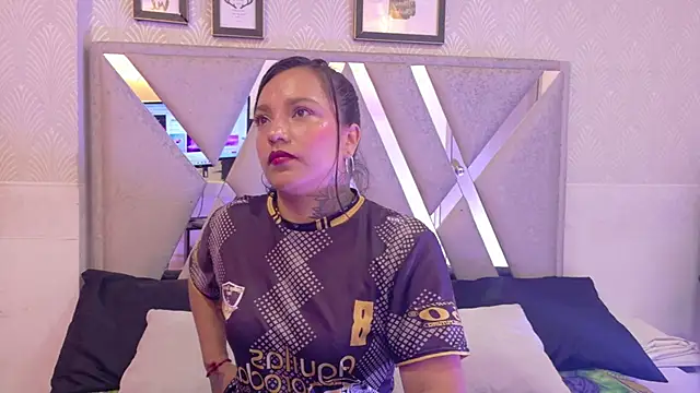 Snapshot of Sharit_Sex22 chatting on 11-14-25, 03:49 Sharit Sex22 online show from 11-14-25, 03:49