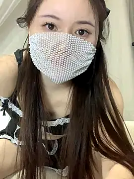 Snapshot of hoho-is chatting on 11-19-25, 03:56 hoho-is online show from 11-19-25, 03:56