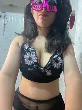 Red Queen 11 online show from 11-21-25, 06:50