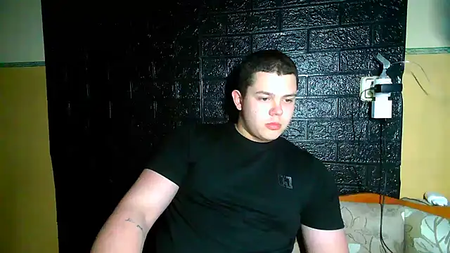 Snapshot of CuteButNaughty_ chatting on 01-05-26, 09:29 CuteButNaughty online show from 01-05-26, 09:29