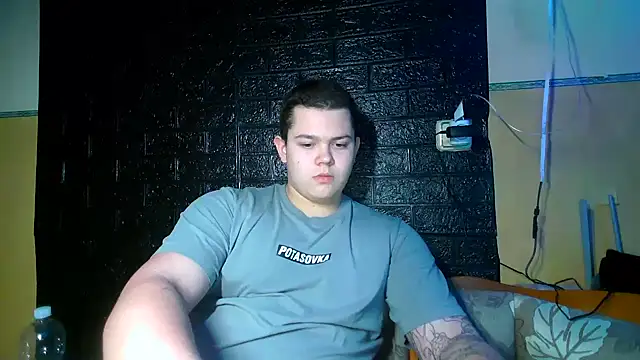 Snapshot of CuteButNaughty_ chatting on 02-11-26, 08:58 CuteButNaughty online show from 02-11-26, 08:58