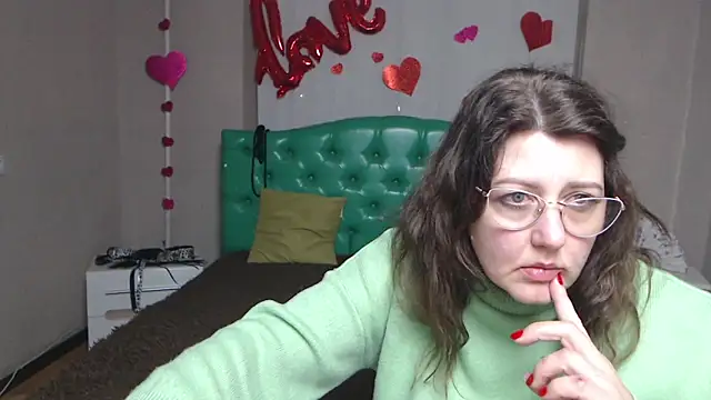 RoseHille online show from 02-03-26, 02:44