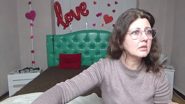 RoseHille online show from 02-23-26, 05:54