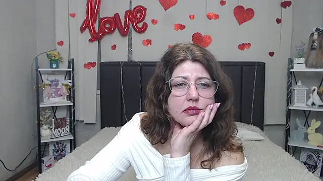 RoseHille online show from 04-11-26, 07:45