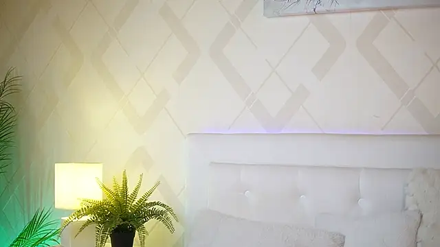 JadeHasy online show from 12-15-25, 08:13