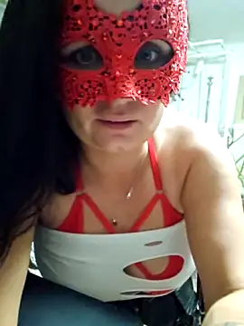 Snapshot of Always_foryou chatting on 11-10-25, 02:32 Always foryou online show from 11-10-25, 02:32