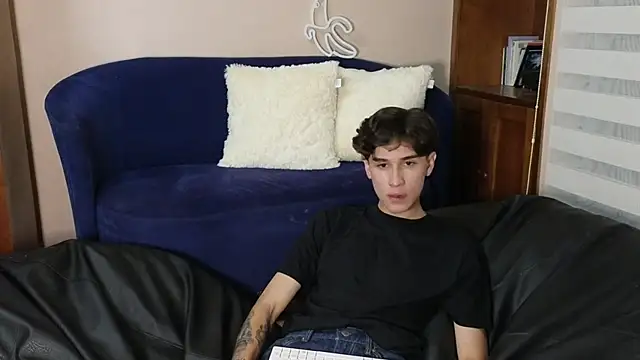 Derekswan online show from 11-11-25, 11:38