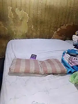 Snapshot of Alana_phs chatting on 12-19-25, 02:51 Alana phs online show from 12-19-25, 02:51