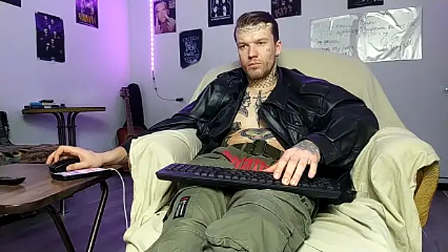 Huntall77 online show from 02-06-26, 06:44