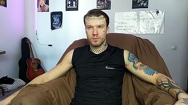 Huntall77 online show from 02-11-26, 05:23