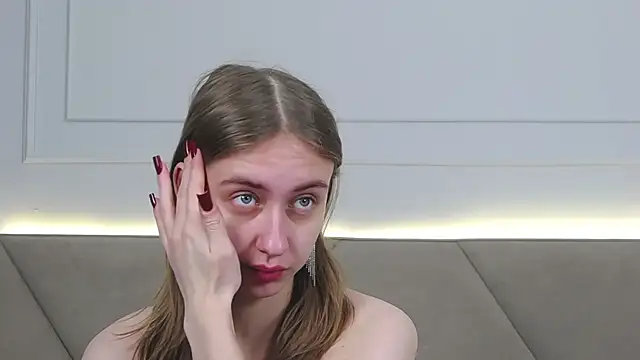 RachaelCute online show from 11-18-25, 04:28