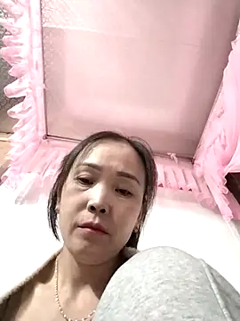 Feeling-hot online show from 11-27-25, 08:05