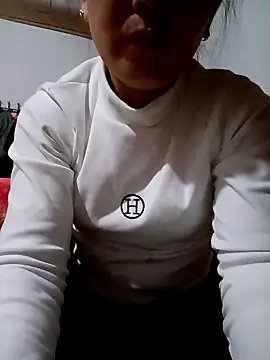 Feeling-hot online show from 01-08-26, 07:32