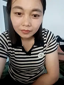 Snapshot of thuy-kieu chatting on 11-10-25, 09:08 thuy-kieu online show from 11-10-25, 09:08