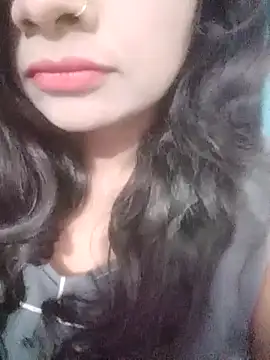 Snapshot of riyahot011 chatting on 11-12-25, 05:02 riyahot011 online show from 11-12-25, 05:02