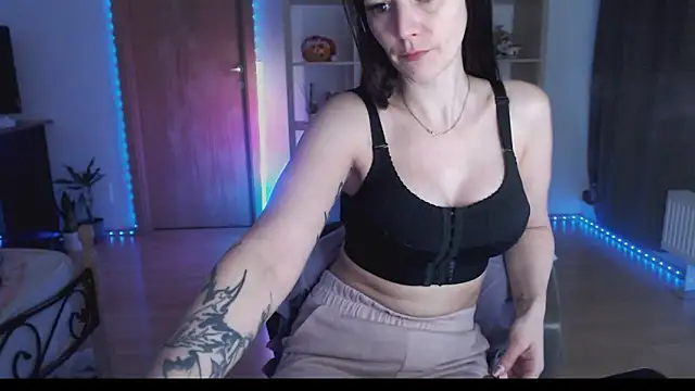 MissyDior8 online show from 12-14-25, 05:35