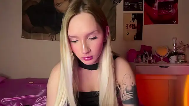 Emily Di1 online show from 01-13-26, 08:36