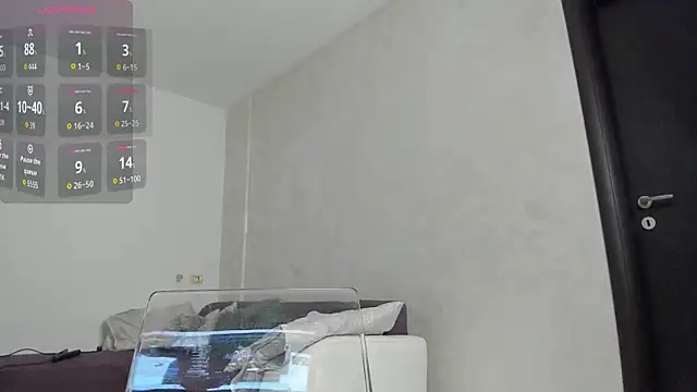 Snapshot of foxx_giirl chatting on 11-16-25, 05:46 foxx giirl online show from 11-16-25, 05:46