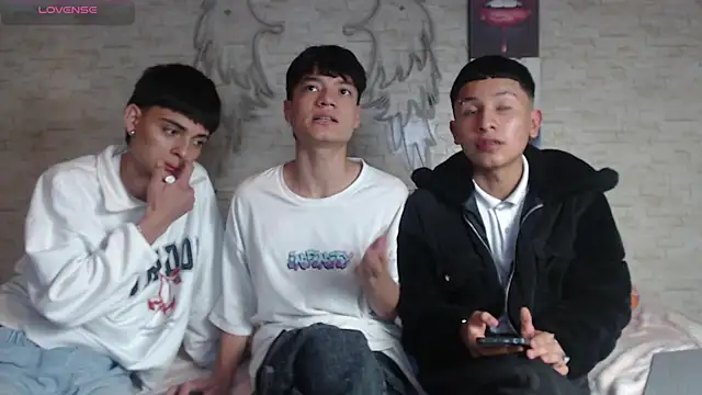 axel milo kairo and noa online show from 11-27-25, 10:01