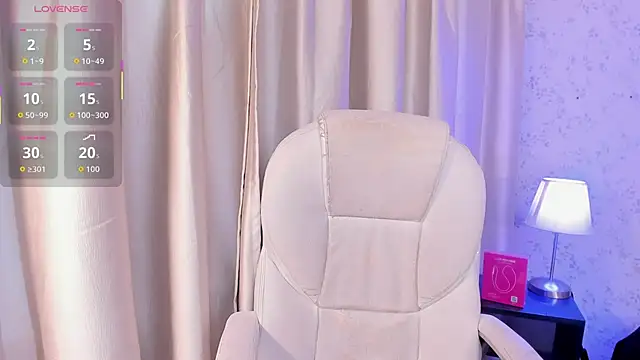 cleeo nile online show from 11-25-25, 04:01