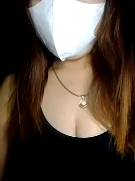 Annii68 online show from 12-19-25, 05:47