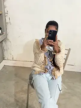 Riya 917 online show from 11-12-25, 07:20