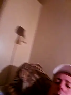 Snapshot of Body1978_M chatting on 11-12-25, 01:06 Body1978 M online show from 11-12-25, 01:06