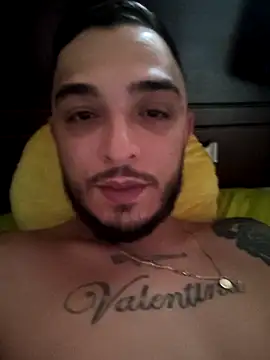 Snapshot of mohamedkarimm chatting on 12-16-25, 02:22 mohamedkarimm online show from 12-16-25, 02:22