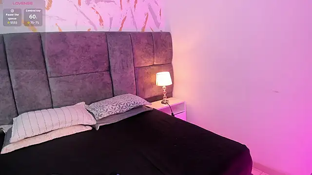 Snapshot of Atenea_Velle chatting on 07-07-26, 03:31 Atenea Velle online show from 07-07-26, 03:31