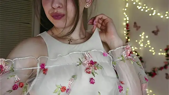 yoyogirlx online show from 03-24-26, 01:38