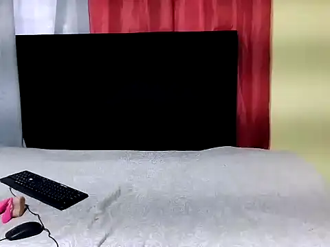 Snapshot of CoconutLady chatting on 11-14-25, 07:29 CoconutLady online show from 11-14-25, 07:29