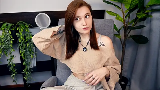 IsaParadiso online show from 11-12-25, 07:42