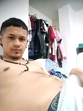 Snapshot of Chris____Col chatting on 11-24-25, 05:40 Chris Col online show from 11-24-25, 05:40