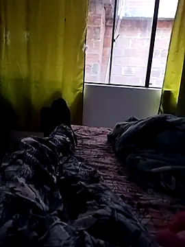 Snapshot of Chris____Col chatting on 11-29-25, 09:51 Chris Col online show from 11-29-25, 09:51