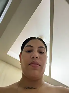 Snapshot of Anna_Bitch_Disgusting chatting on 11-13-25, 10:19 Anna Bitch Disgusting online show from 11-13-25, 10:19