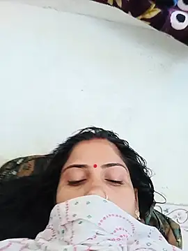 Pushpa hotty online show from 06-26-26, 03:44