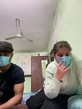 Cute hotzara online show from 12-17-25, 04:51