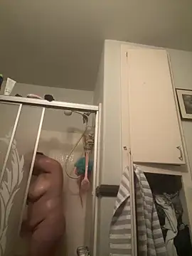 Snapshot of ymfg69 chatting on 02-09-26, 02:59 ymfg69 online show from 02-09-26, 02:59