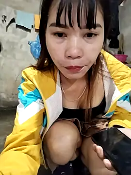 Snapshot of gugu0022 chatting on 11-27-25, 12:24 gugu0022 online show from 11-27-25, 12:24