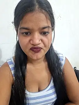 Snapshot of DIMPLE-GIRL88 chatting on 11-21-25, 04:11 DIMPLE-GIRL88 online show from 11-21-25, 04:11