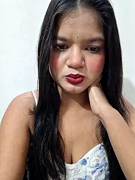 Snapshot of DIMPLE-GIRL88 chatting on 01-15-26, 07:28 DIMPLE-GIRL88 online show from 01-15-26, 07:28