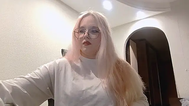 ArletteHals online show from 11-12-25, 01:55