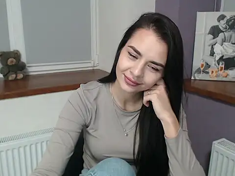 divina kira online show from 11-29-25, 08:50