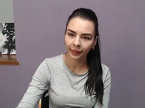 divina kira online show from 12-04-25, 08:01